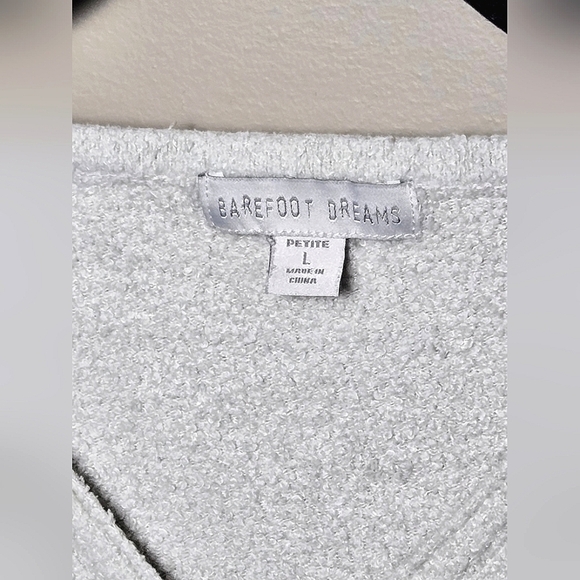 Barefoot Dreams Cozychic Quiet Luxury Loungewear Luxe V-Neck Sweater, Large - Picture 2 of 3